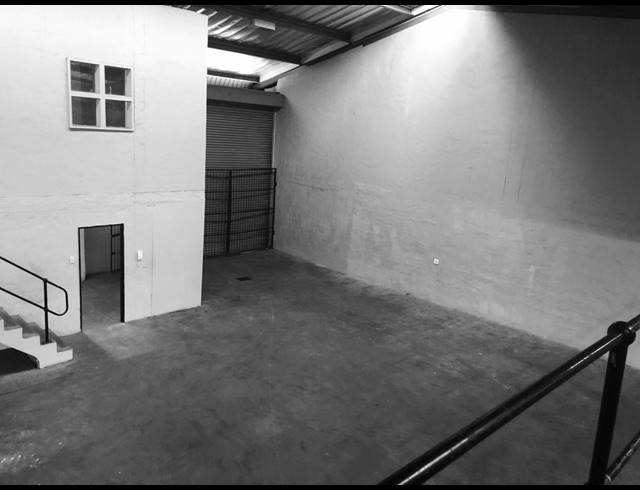 364M² MINI FACTORY TO LET IN MAXMEAD